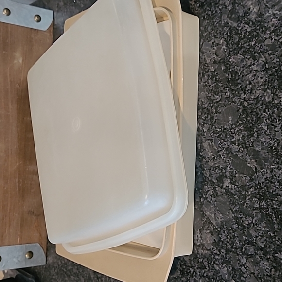 Tupperware Complete Set Deviled Egg Carrier/Container - Picture 5 of 11